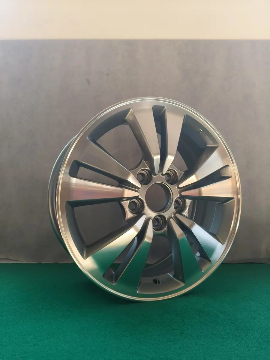6051 alloy wheel rim – Silver Machined Face