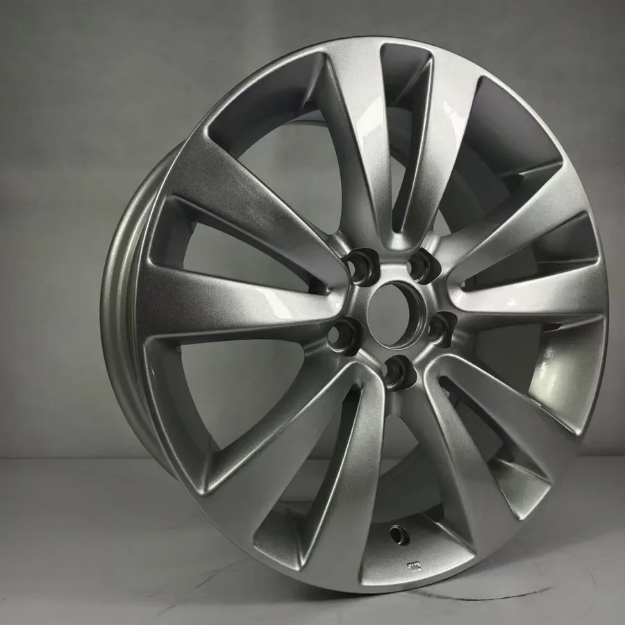 6077 alloy wheel rim – Silver (Full Paint)