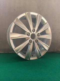 6104 alloy wheel