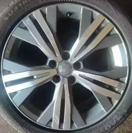 752 alloy wheel rim – Gunmetal Machined Face