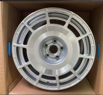 9087 alloy wheel rim – Silver Machined Face
