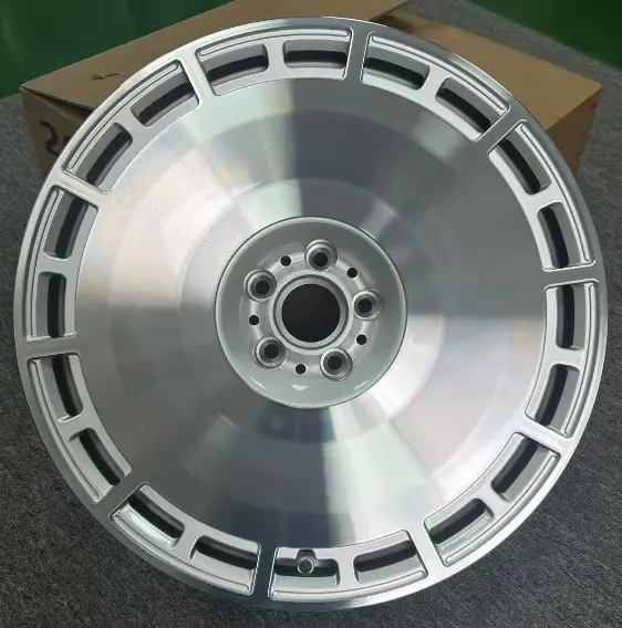 CO8067 alloy wheel rim – Silver Machined Face