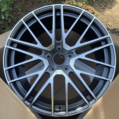 WD0046 alloy wheel rim – Gunmetal Machined Face