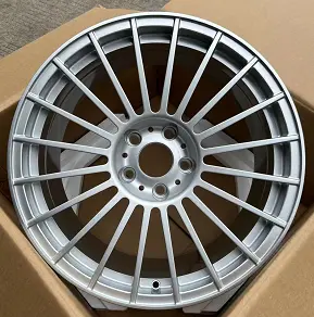 WD0202 alloy wheel rim – Fine Silver