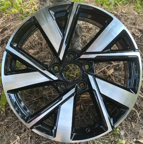 WD328 alloy wheel rim – Gloss Black Machined Face