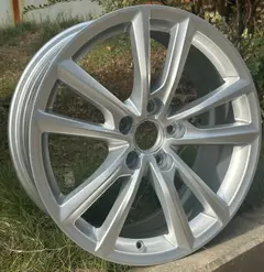 WD502 alloy wheel