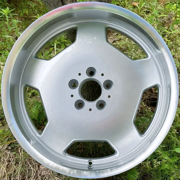 WD538 alloy wheel rim – Silver Machined Lip