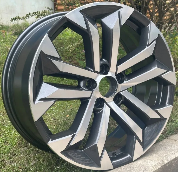 WD552 alloy wheel rim – Gunmetal Machined Face