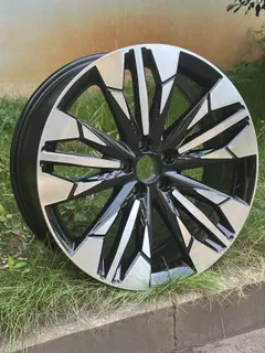 WD574 alloy wheel