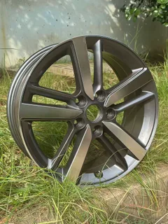 WD586 alloy wheel