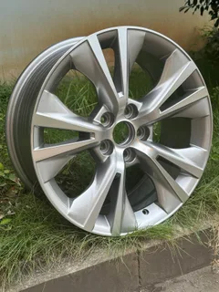 WD587 alloy wheel
