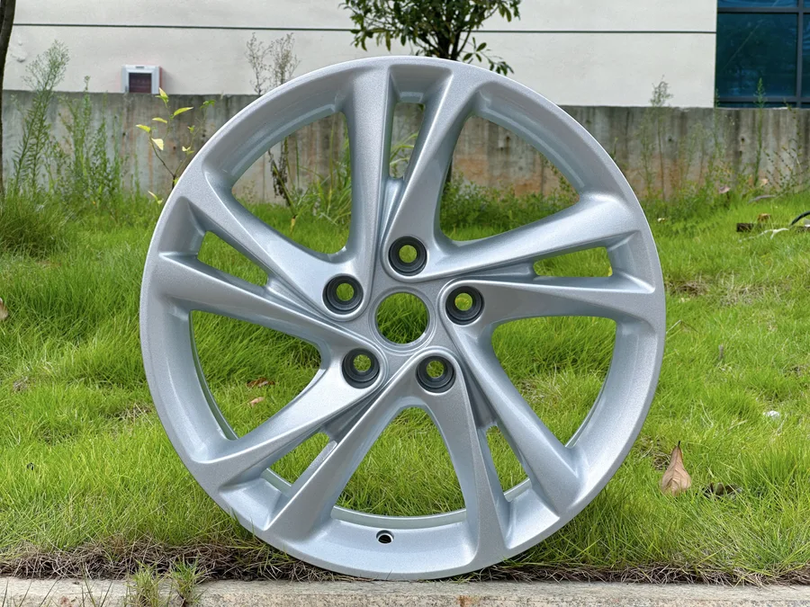 WD596 alloy wheel rim – Silver (Full Paint)